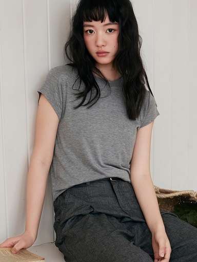 Summer Tiansi wool short-sleeved T-shirt for women's round neck design slim-fitting sleeves 2025 new solid color comfortable top